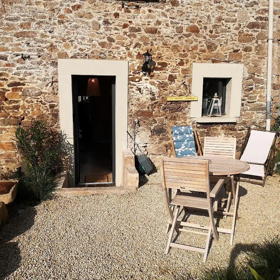 Bed and Breakfast Au Gray du temps suspendu à Pleslin-Trigavou